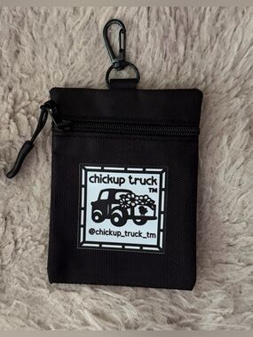 Chickup Truck Black Zip Pouch with Clip - NWT 🩵🛻🐥🩵